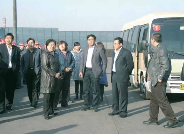 內蒙古自治區環保廳領導來太西焦化廠視察